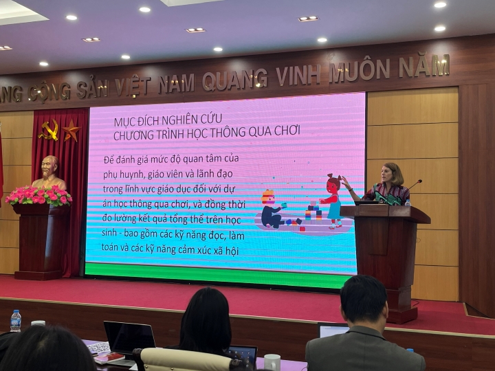 Tập huấn hoạt động khảo sát đánh giá tác động Dự án “Lồng ghép Học thông qua chơi vào giáo dục tiểu học - iPlay Việt Nam”